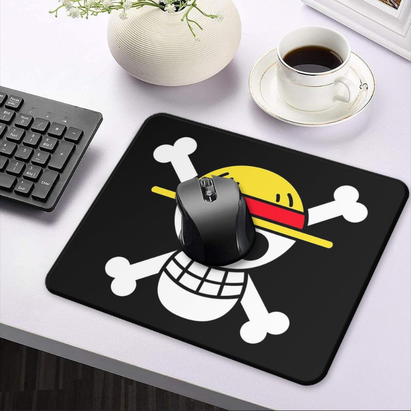 Alas Mouse Kartun One Piece An - Gaming Accessories Japan ulasan dan harga