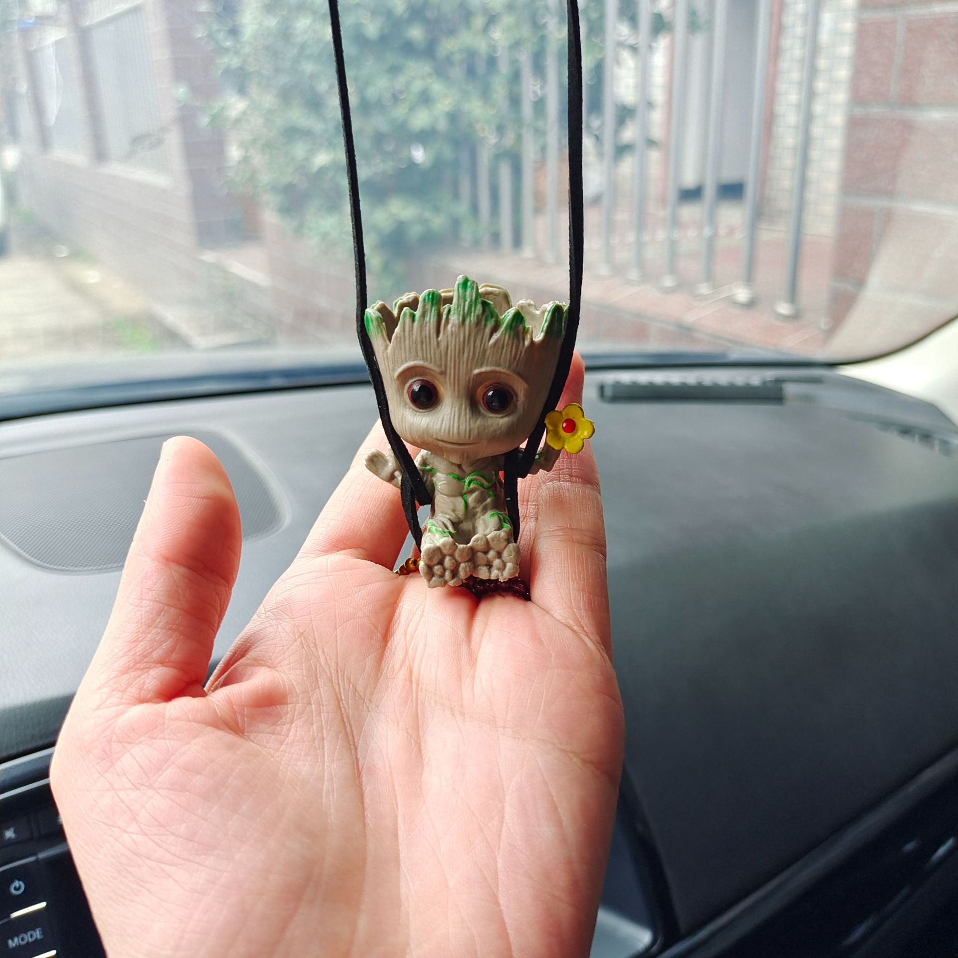 Kawaii Ayunan Groot Mobil Jima - Venom Gaming Accessories ulasan dan harga